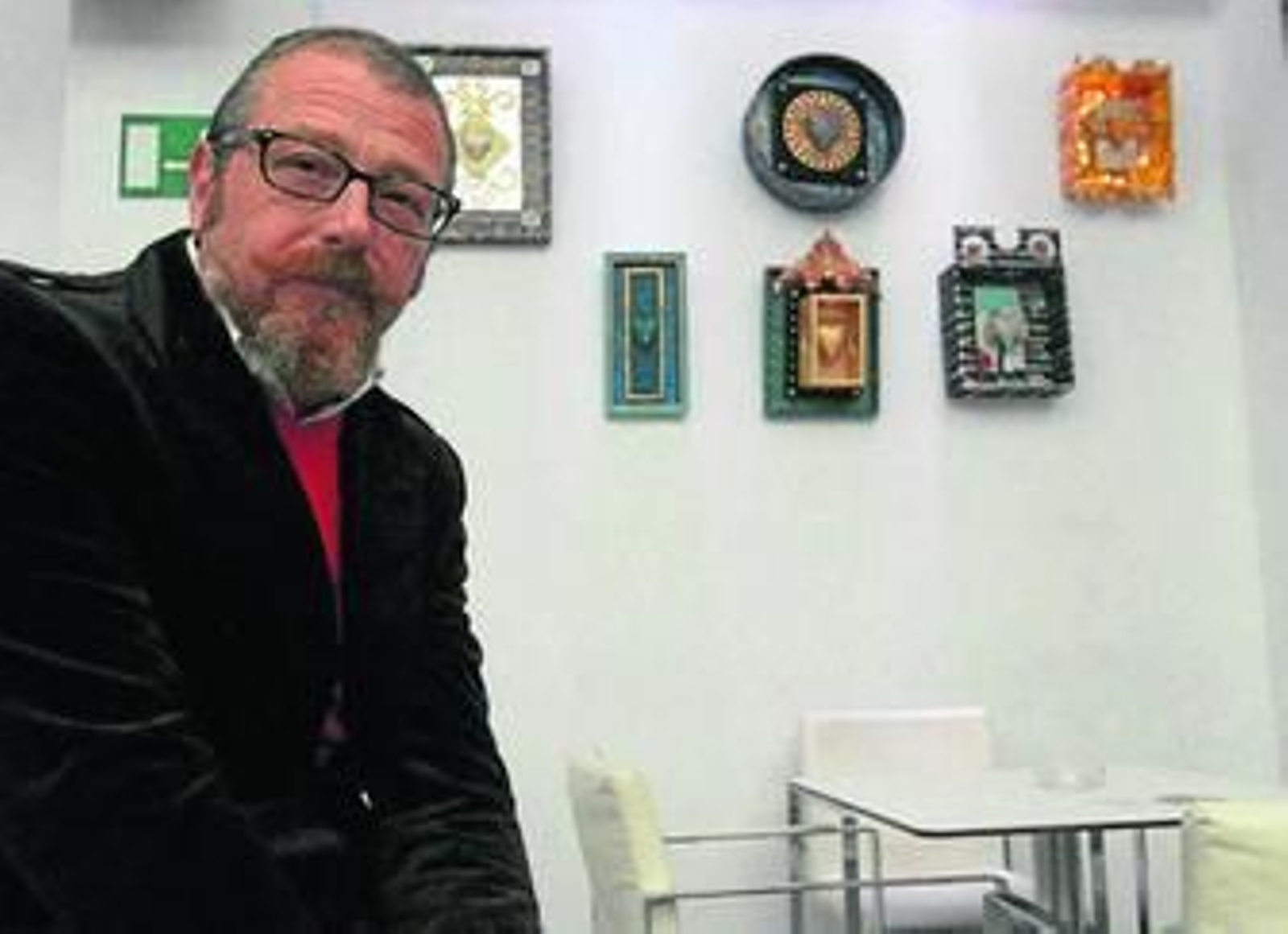 Imagen de Julio María Castilla Arocha en la inauguración de la exposición, ayer en La Línea.