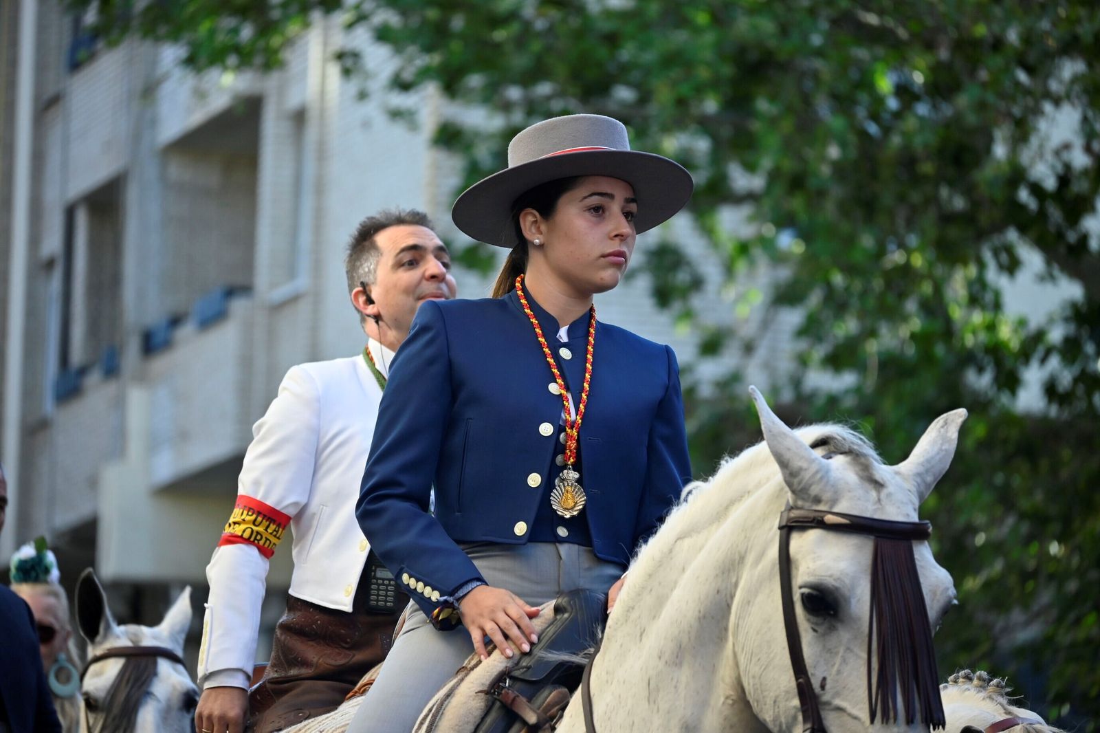 Imágenes de los peregrinos de la Hermandad de Emigrantes en su salida por las calles de Huelva