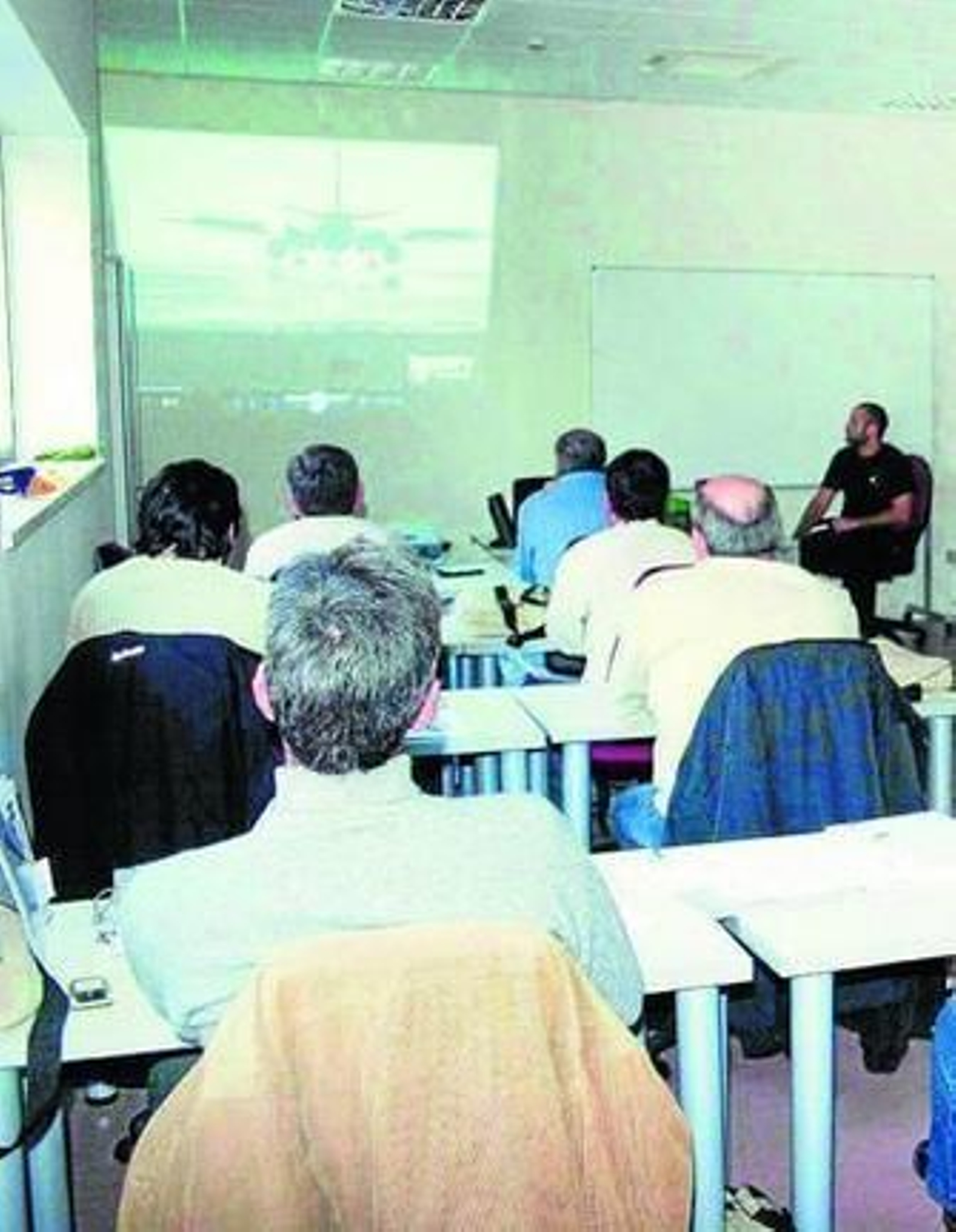 Imagen de archivo de uno de los cursos de formación a los exDelphi. Imagen de archivo de uno de los cursos de formación a los exDelphi.
