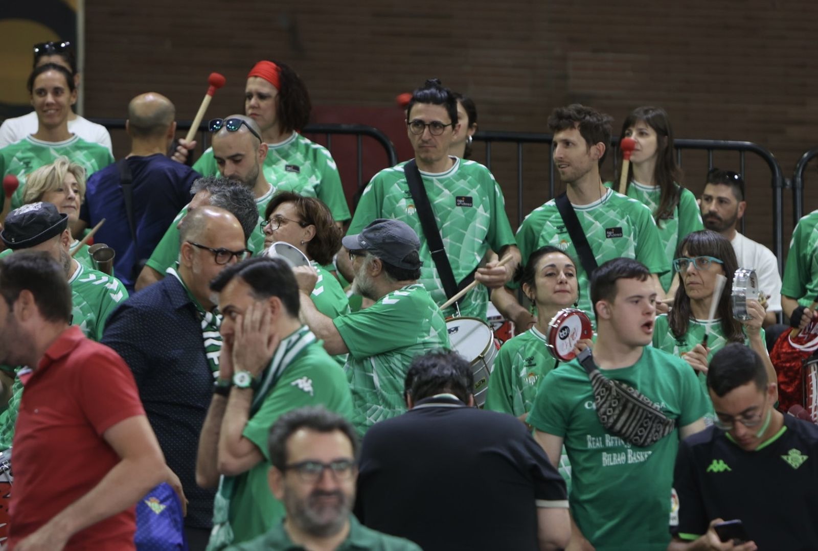 Búscate en el o Betis Granada de baloncesto