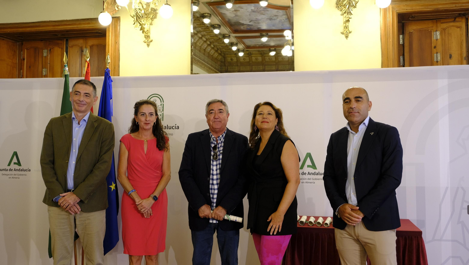 Imágenes de la entrega de ayudas de la Junta de Andalucía a diversos pueblos de Almería