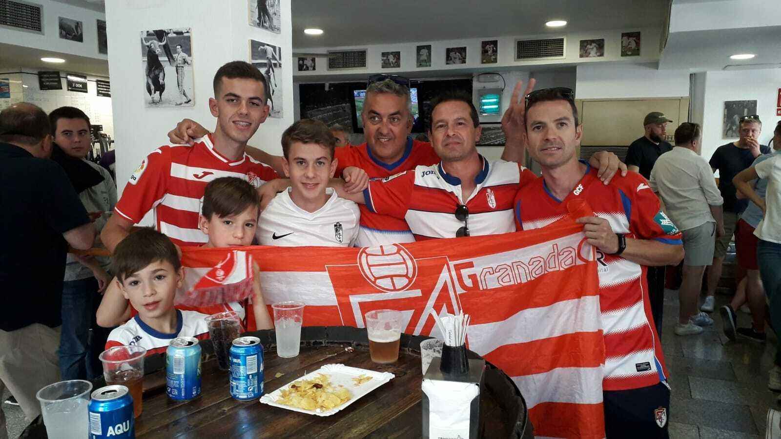 Madrid se tiñe de rojiblanco en la previa del Real Madrid-Granada CF