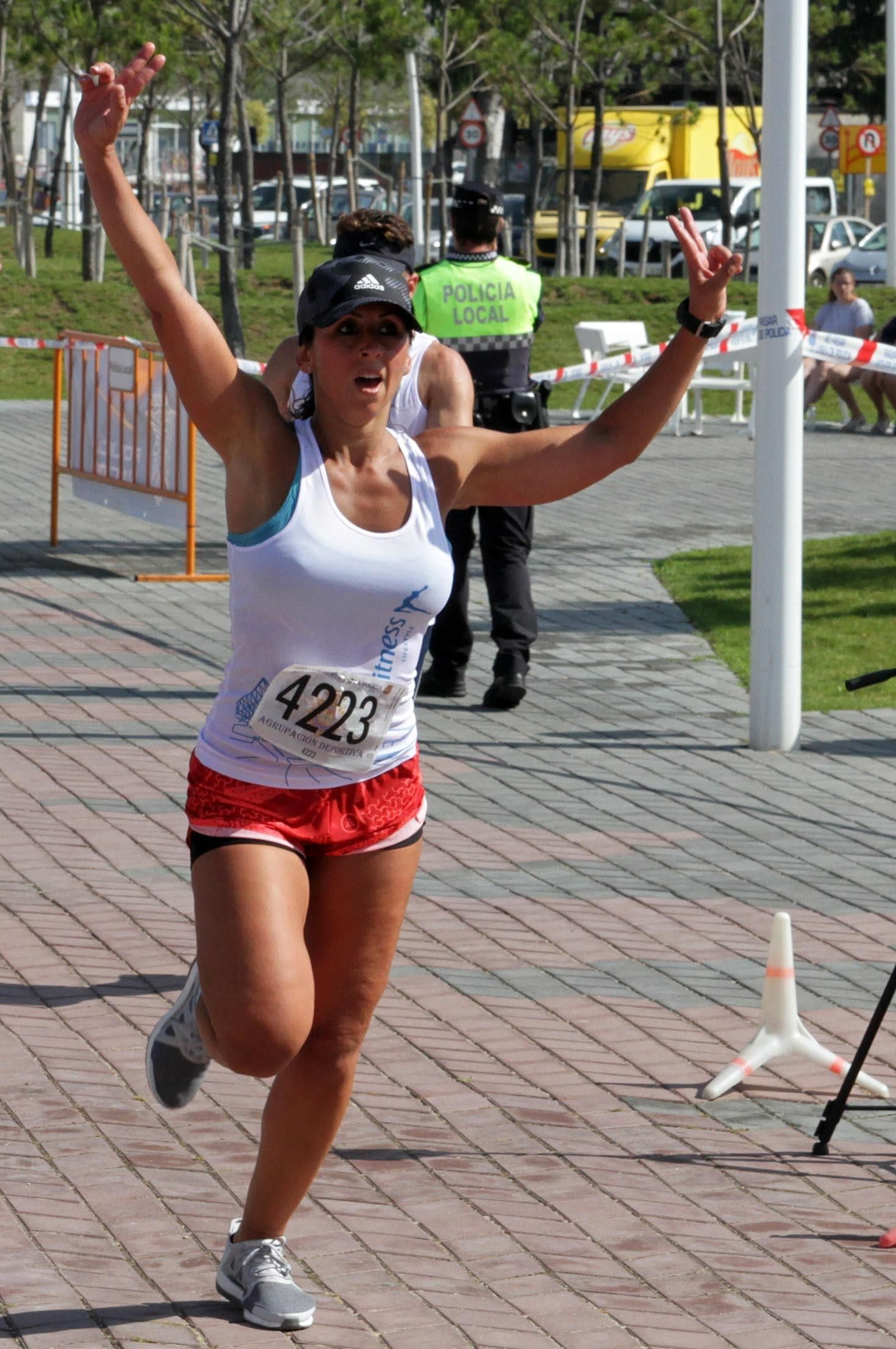 Imágenes de la Carrera Solidaria Ruta 091 organizada por la Policía Nacional