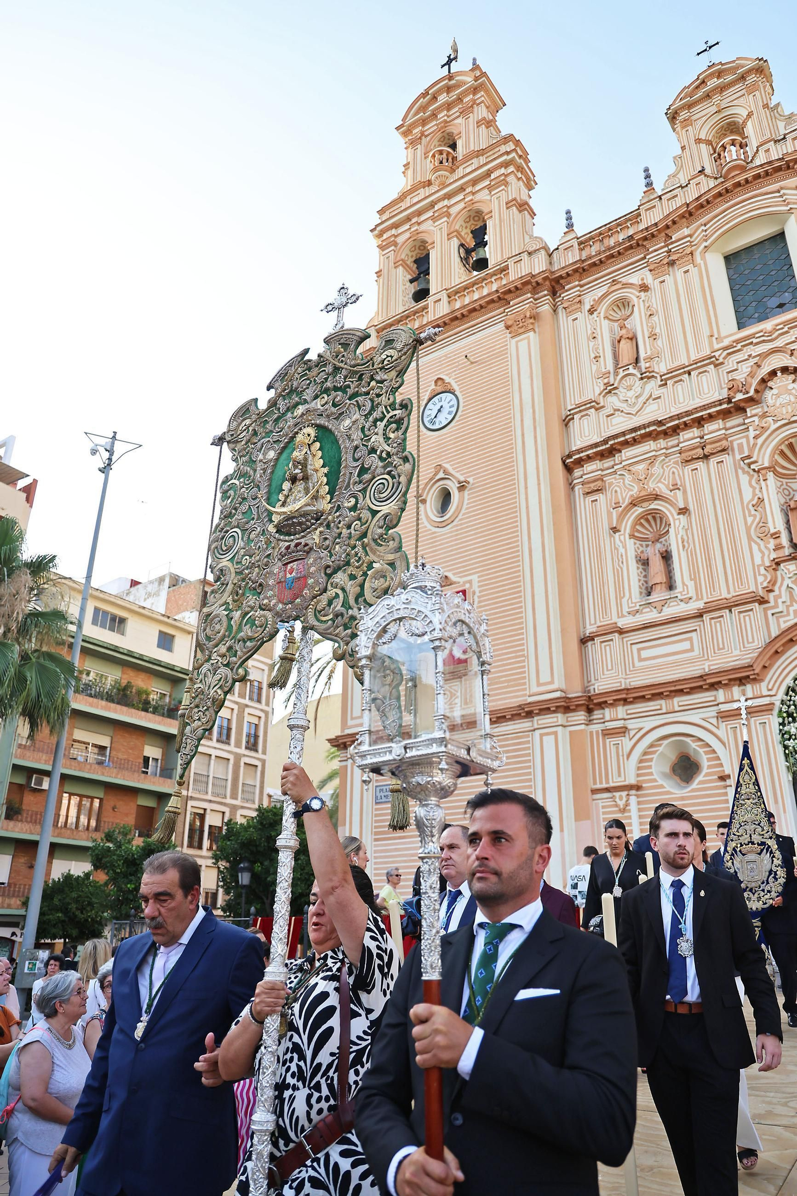 Imágenes de la procesión del Corpus Christi por las calles de Huelva