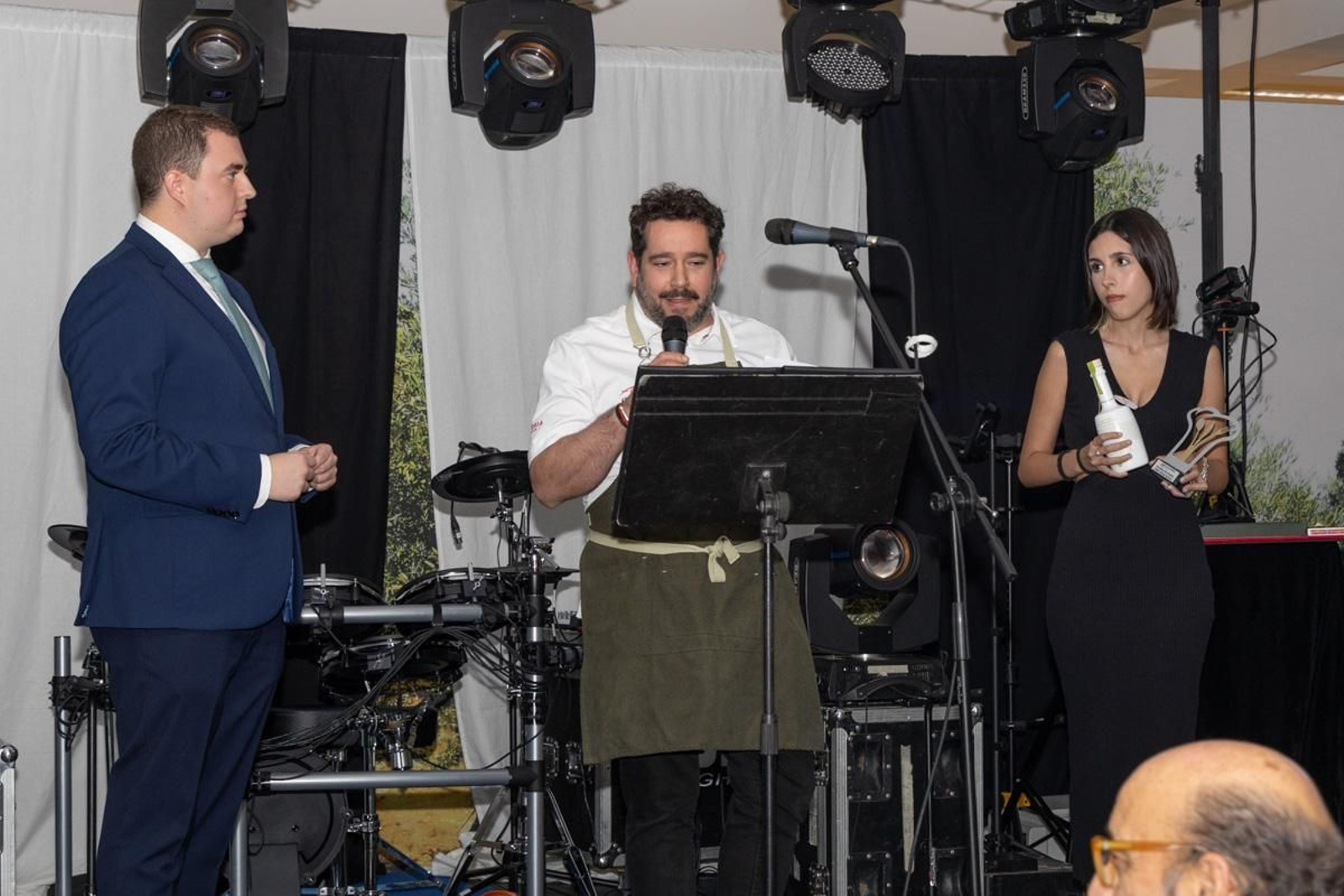 VII cena solidaria de la Asociación para la Lucha contra las Enfermedades de la Sangre (ALES), en imágenes