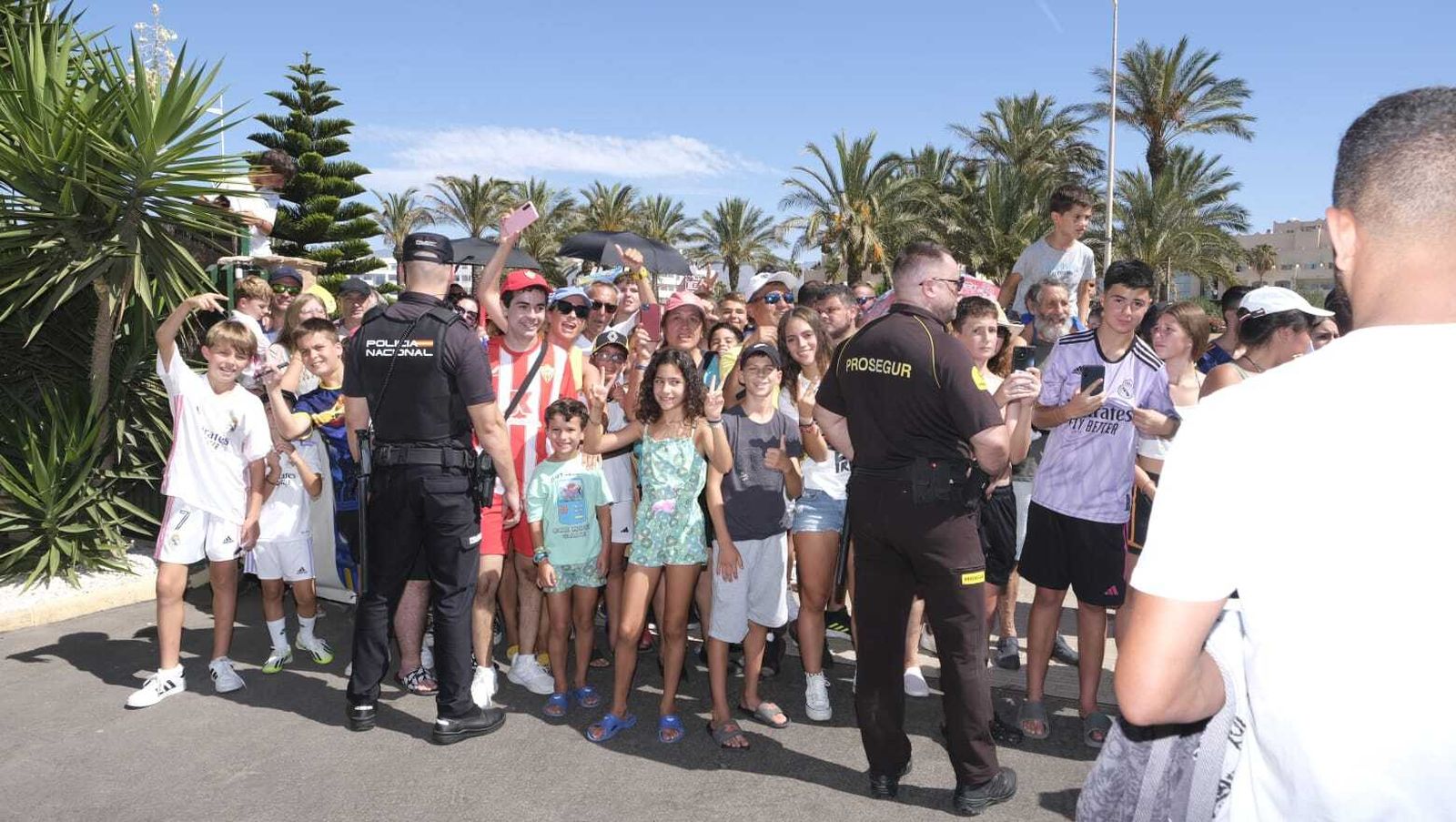 La llegada del Real Madrid a Almería en imágenes