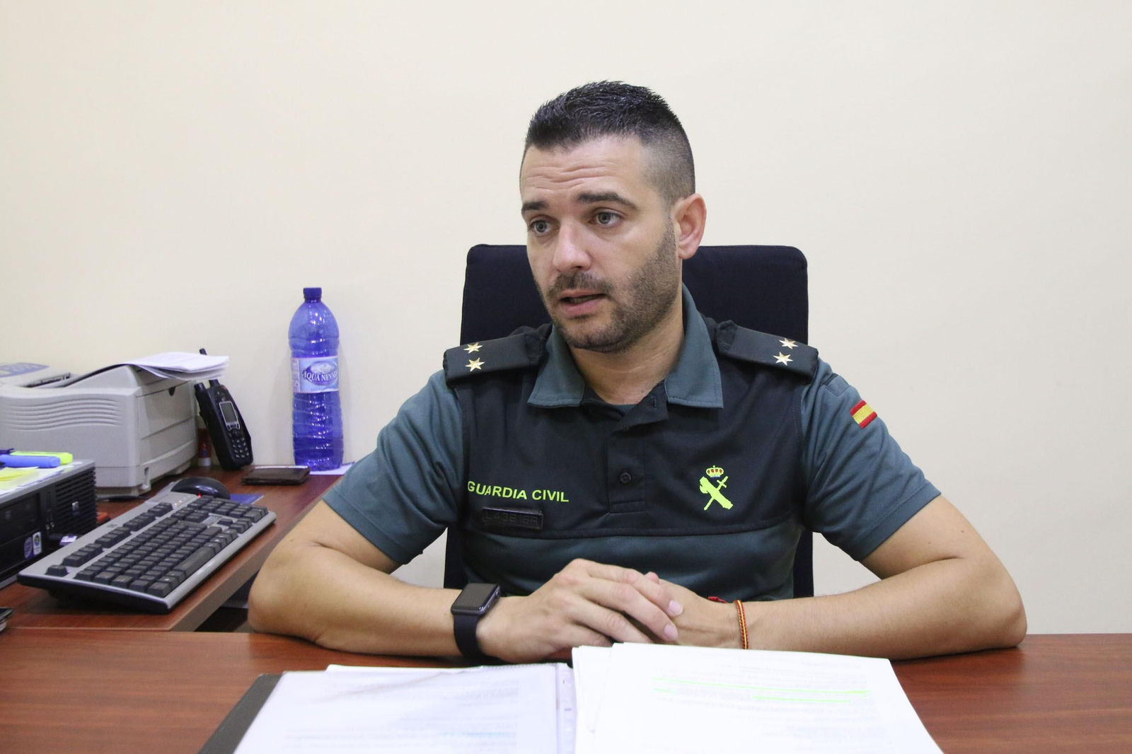 El teniente de la Guardia Civil en el puerto de Almería, Eduardo Jesús Fernández Tarifa. El teniente de la Guardia Civil en el puerto de Almería, Eduardo Jesús Fernández Tarifa.