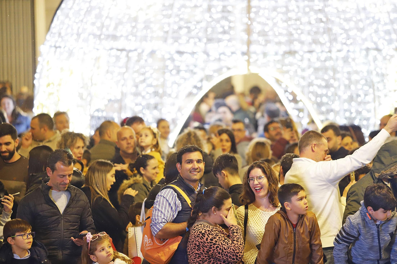 Imágenes del alumbrado navideño en las calles de Huelva