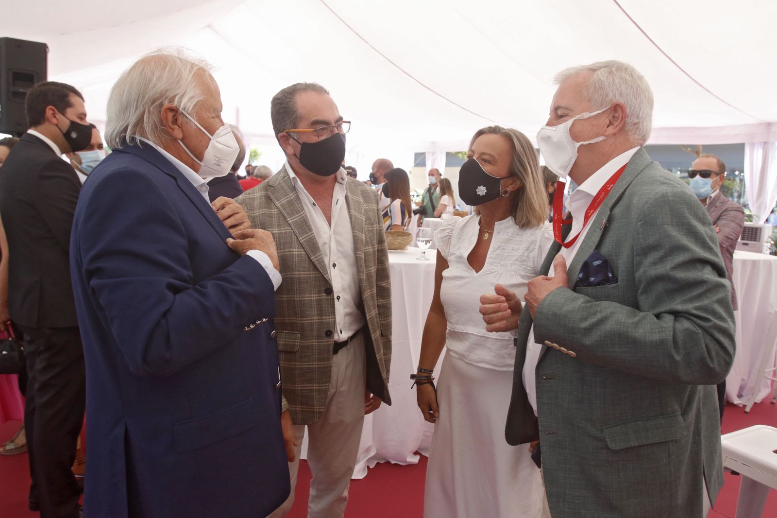La apertura del parque comercial Los Patios de Azahara en Córdoba, en fofografías