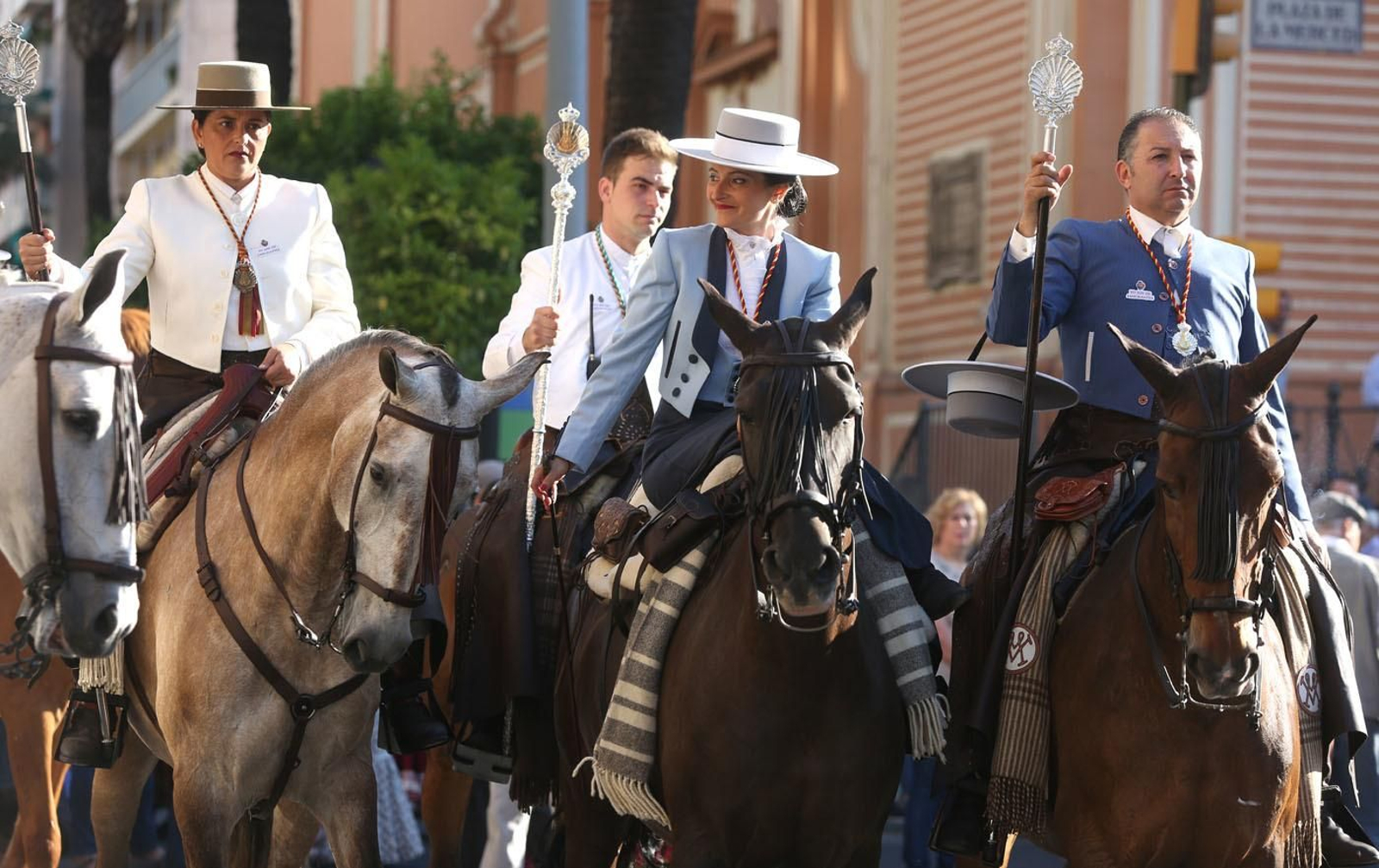Imágenes de la salida de Emigrantes