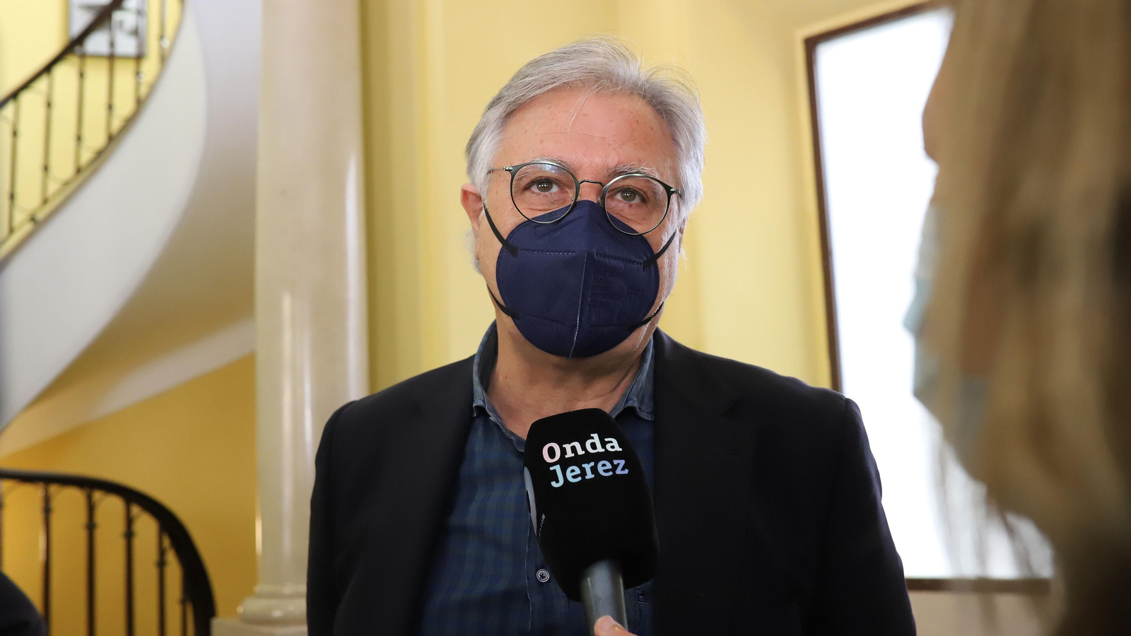 Jornada de luto por la muerte de Caballero Bonald