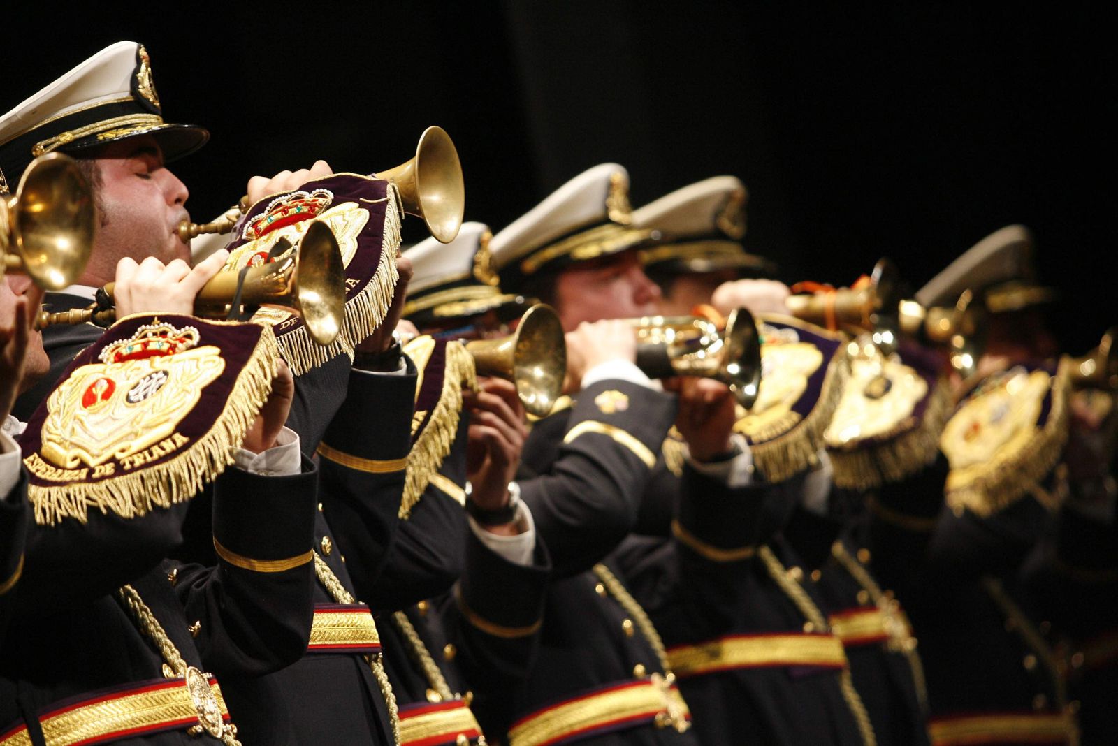 La banda de las Tres Caídas durante un concierto.