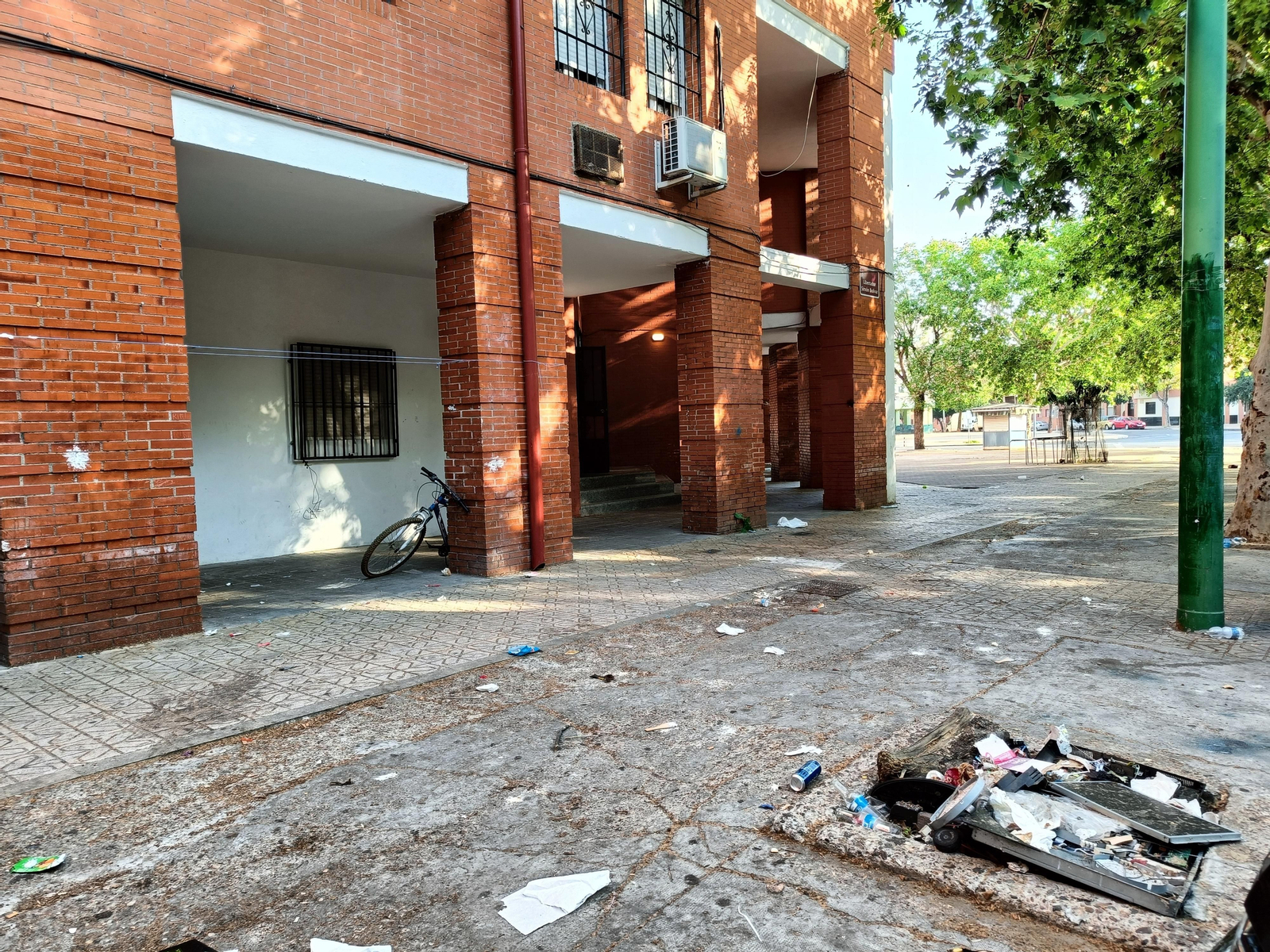 El deterioro del barrio del Guadalquivir de Córdoba, en imágenes