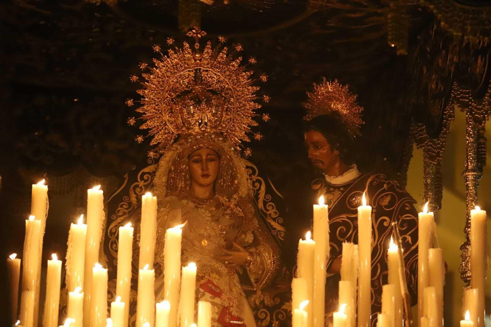 Imágenes del Nazareno recorriendo las calles de Huelva en la Semana Santa 2022.