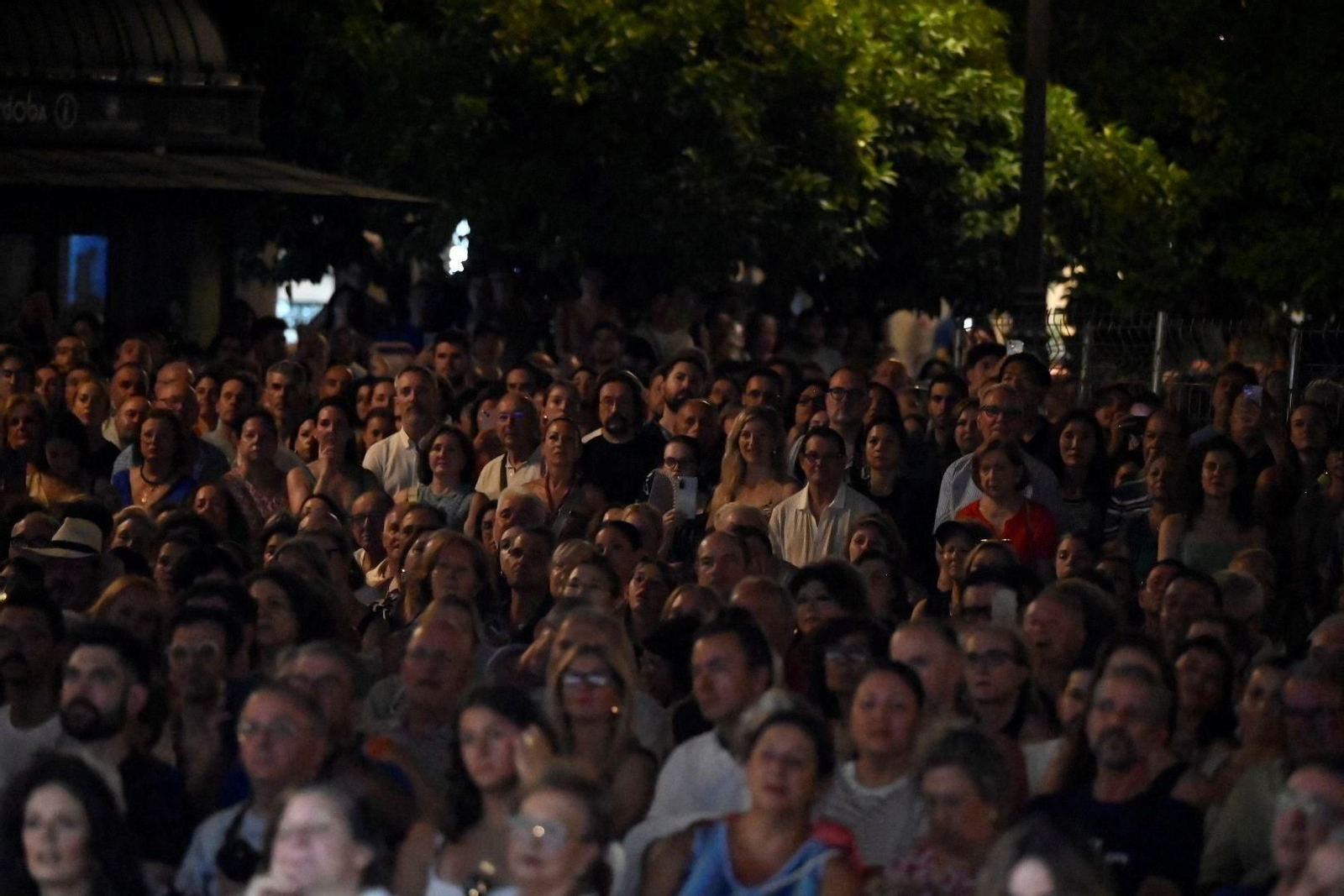 Las mejores imágenes del arranque de la Noche Blanca del Flamenco de Córdoba
