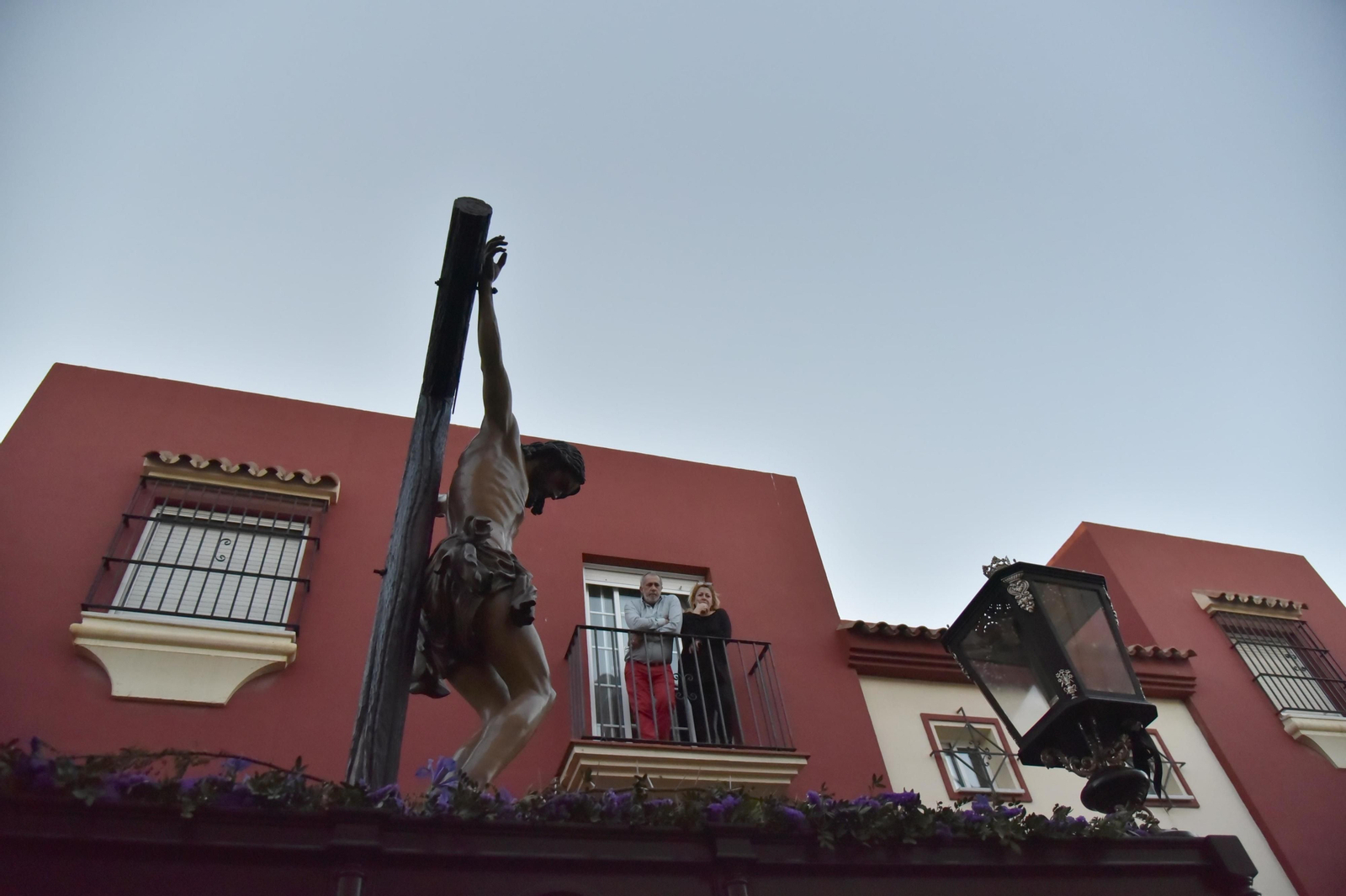 Imágenes del Lunes Santo en La Línea