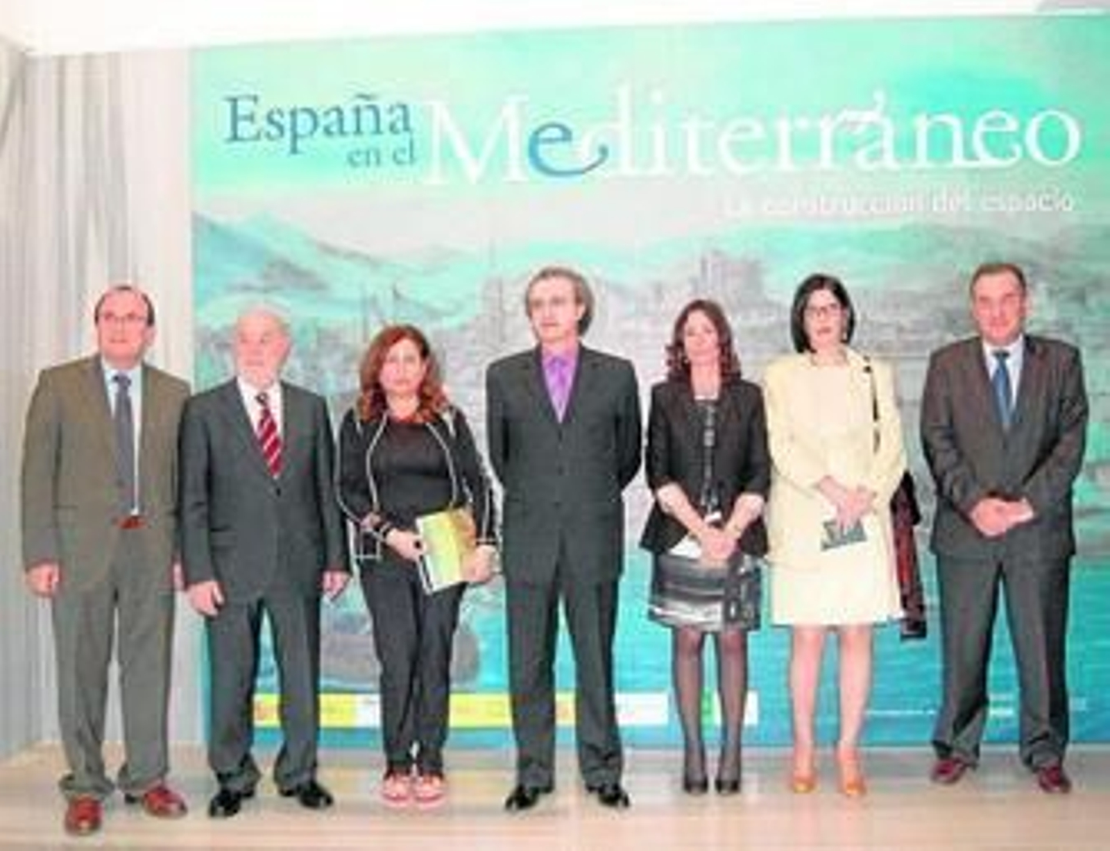 Jesús Miranda junto a representantes del Gobierno, Junta, UAL y Autoridad Portuaria.