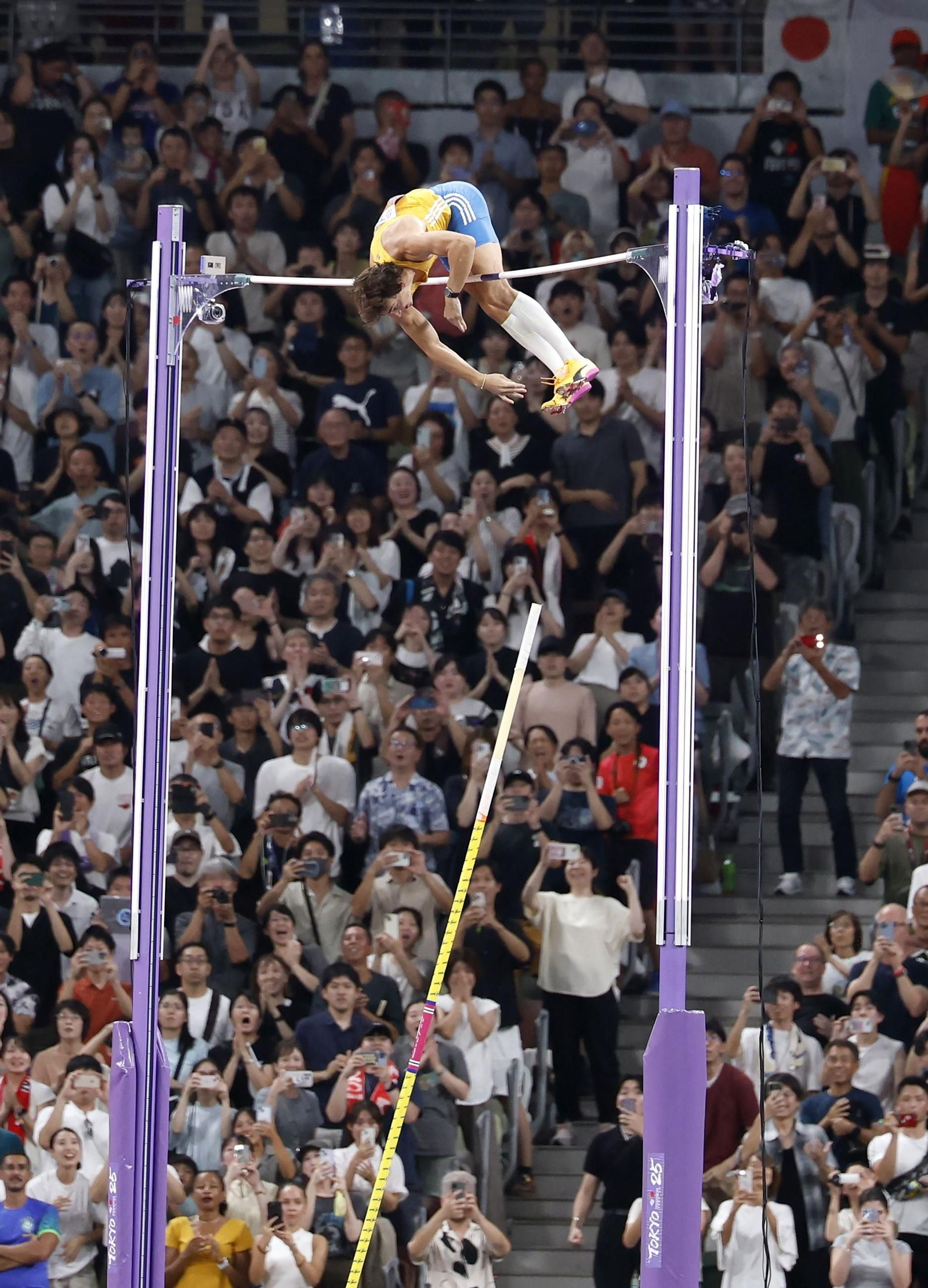 Las fotos del récord mundial de Duplantis y del resto de la jornada