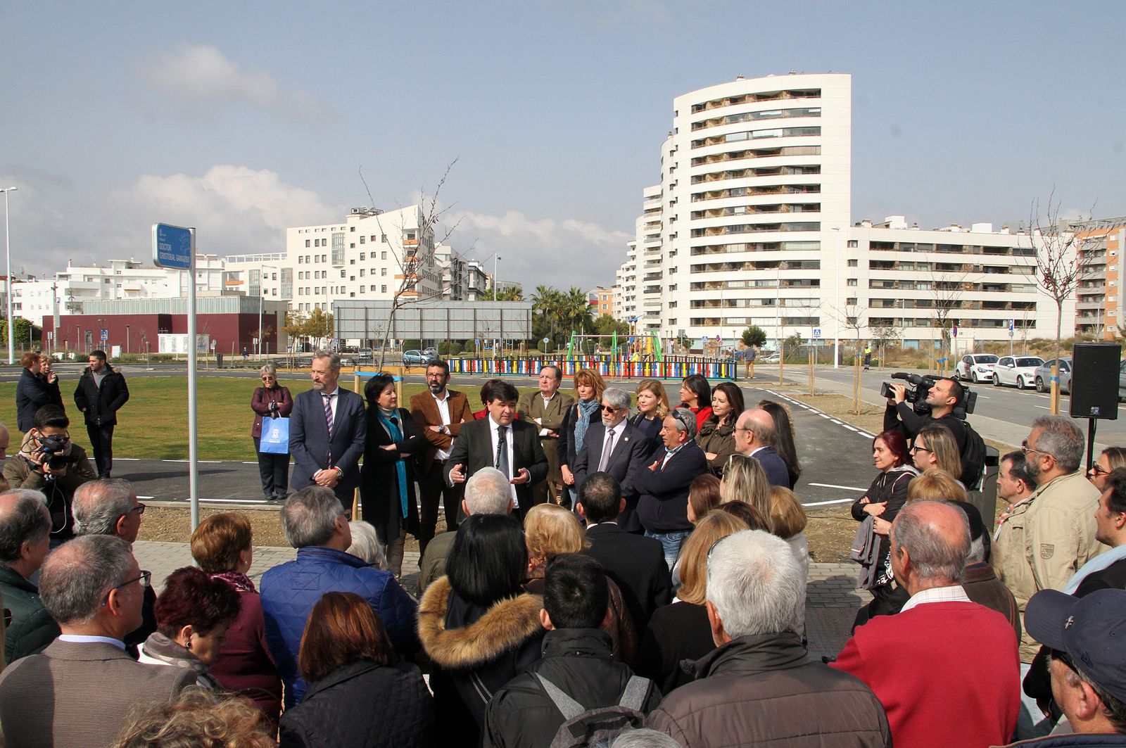 Inauguración de la Calle Doctor Cristóbal Gangoso, en imágenes