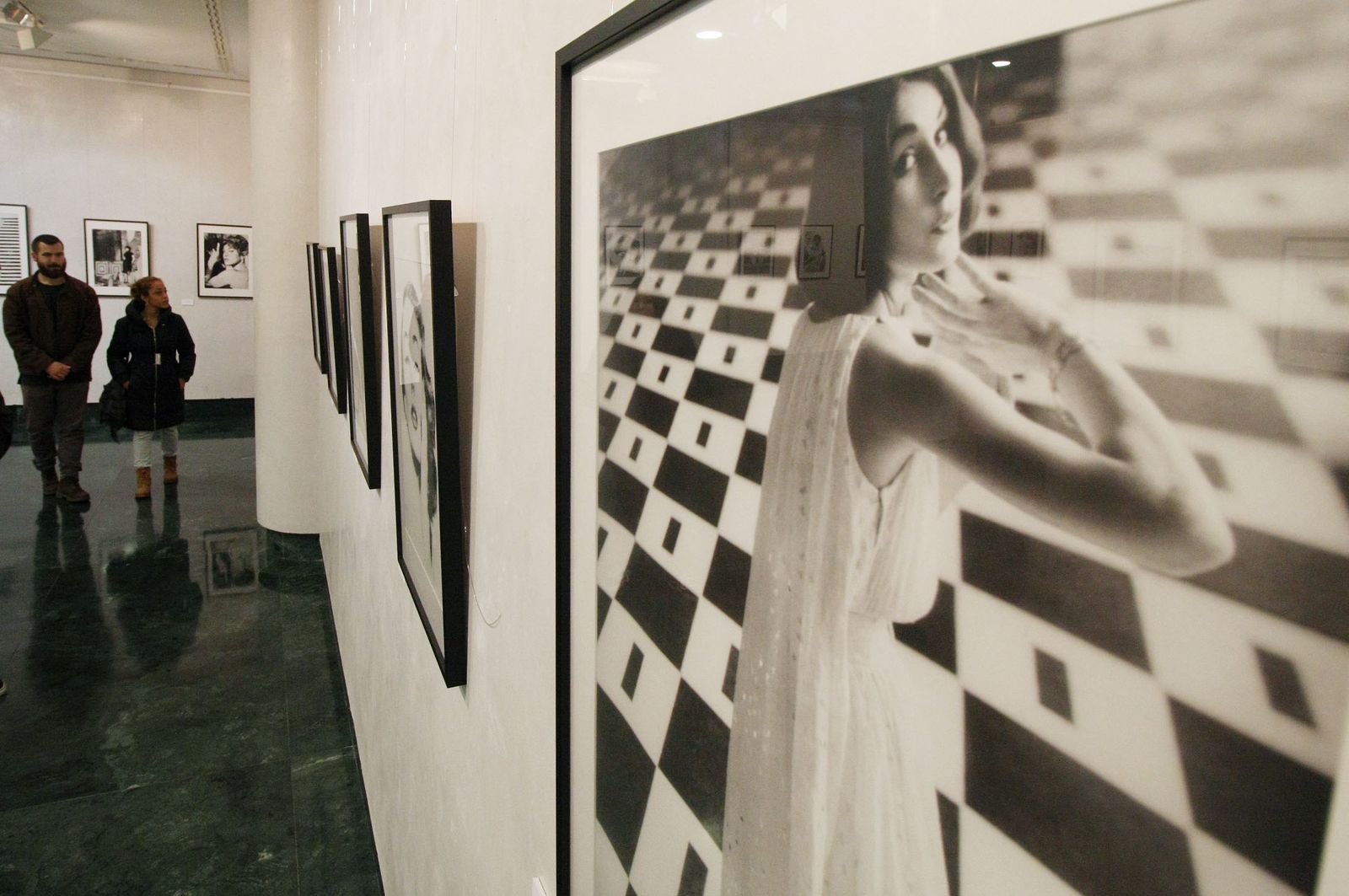 Latitudes. Exposiciones de Alberto Korda y de Pedro Luis Raota