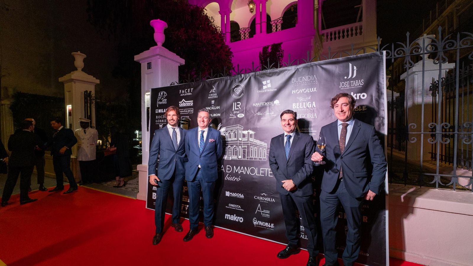 En imágenes, la Cena de Gala Benéfica de La Casa de Manolete Bistró a favor de los afectados por la DANA en Valencia