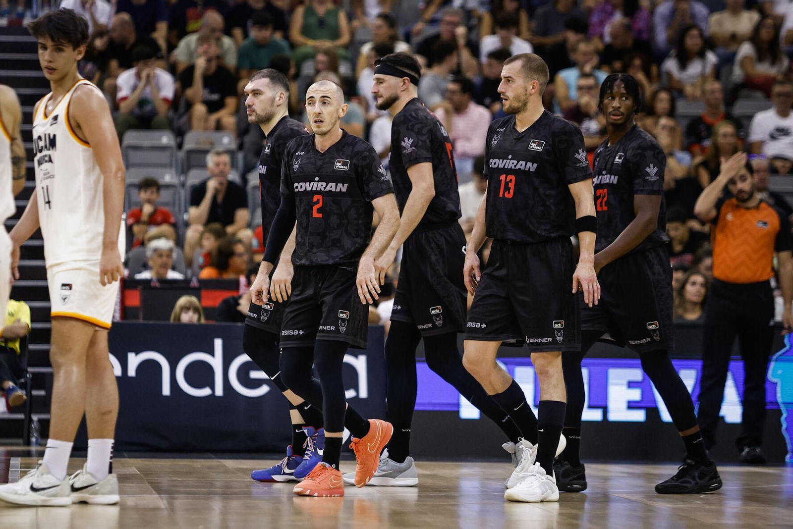 Las imágenes del partido entre el Covirán Granada y el UCAM Murcia