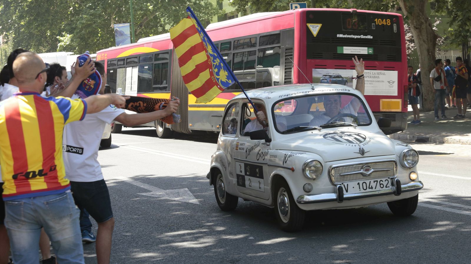 Espectaculares imágenes de la afición del Valencia