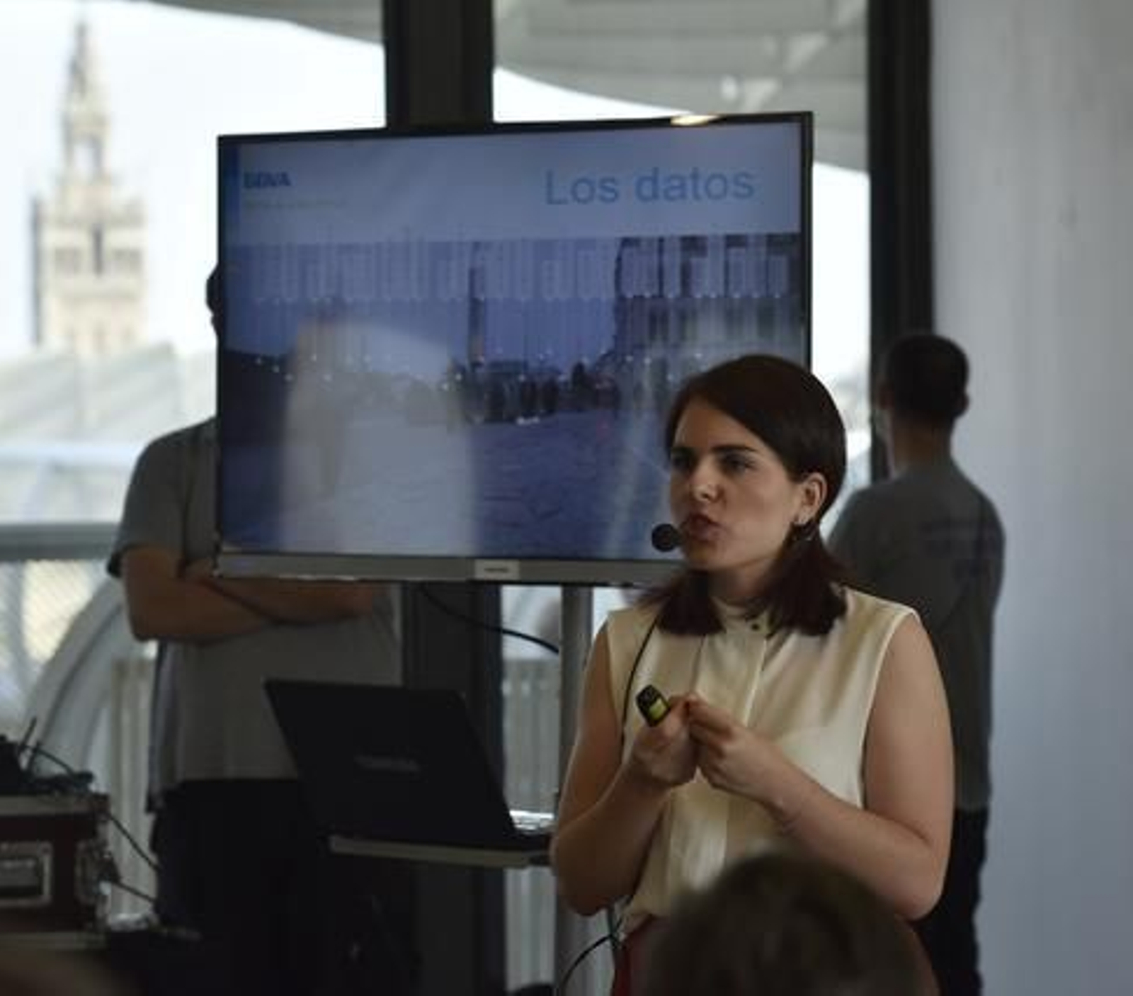 Elena Solera en su intervención.

Foto: Juan Carlos Vázquez