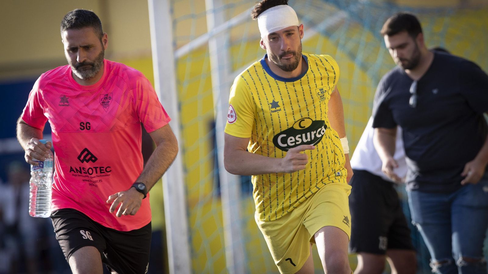 Las mejores imágenes del partido de ida entre CD Huétor Tájar y Real Jaén