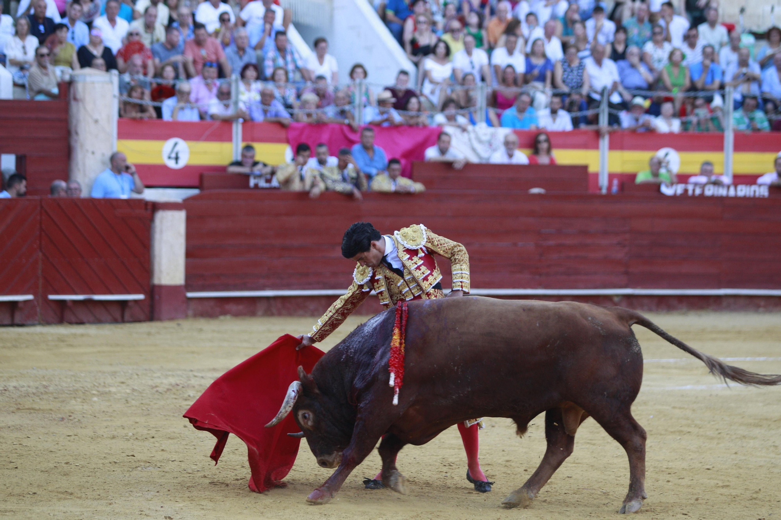 Triunfo del diestro Emilio de Justo en la Corrida de Toros de la Feria de Almería 2023