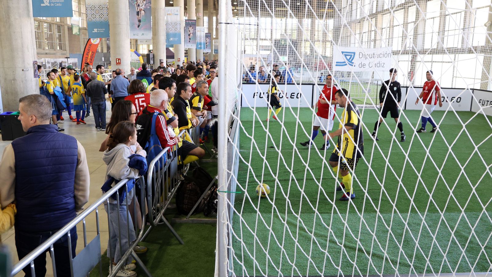 La Feria del Deporte y la Vida Sana cumple las expectativas en Ifeca