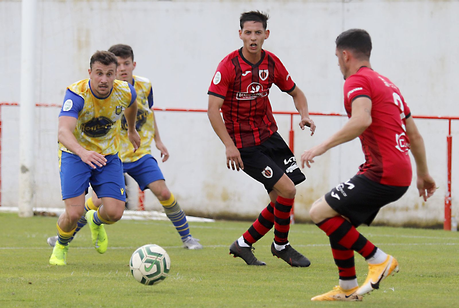 El Cartaya sumó su segunda victoria consecutiva y tiene muy cerca el ascenso.
