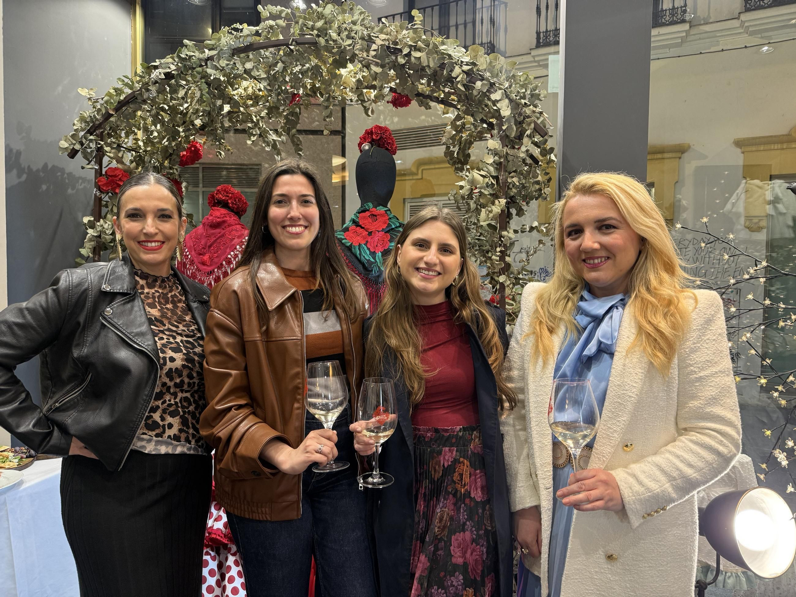 Las mejores imágenes de la presentación de la nueva colección de flamenca de La Annica