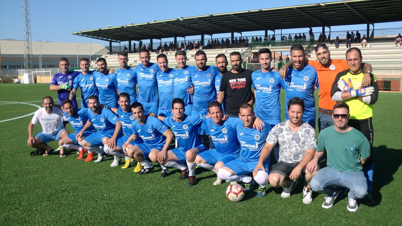 Nueva Andalucía, subcampeón.