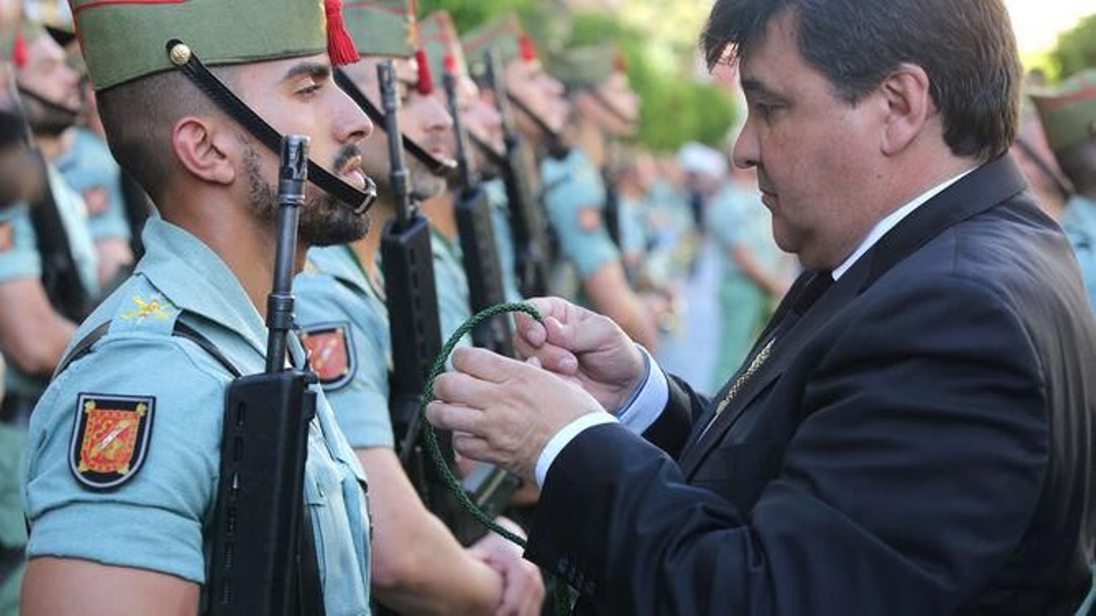 Así fue la procesión del Cristo de la Vera+Cruz acompañado por la Legión en el año 2019