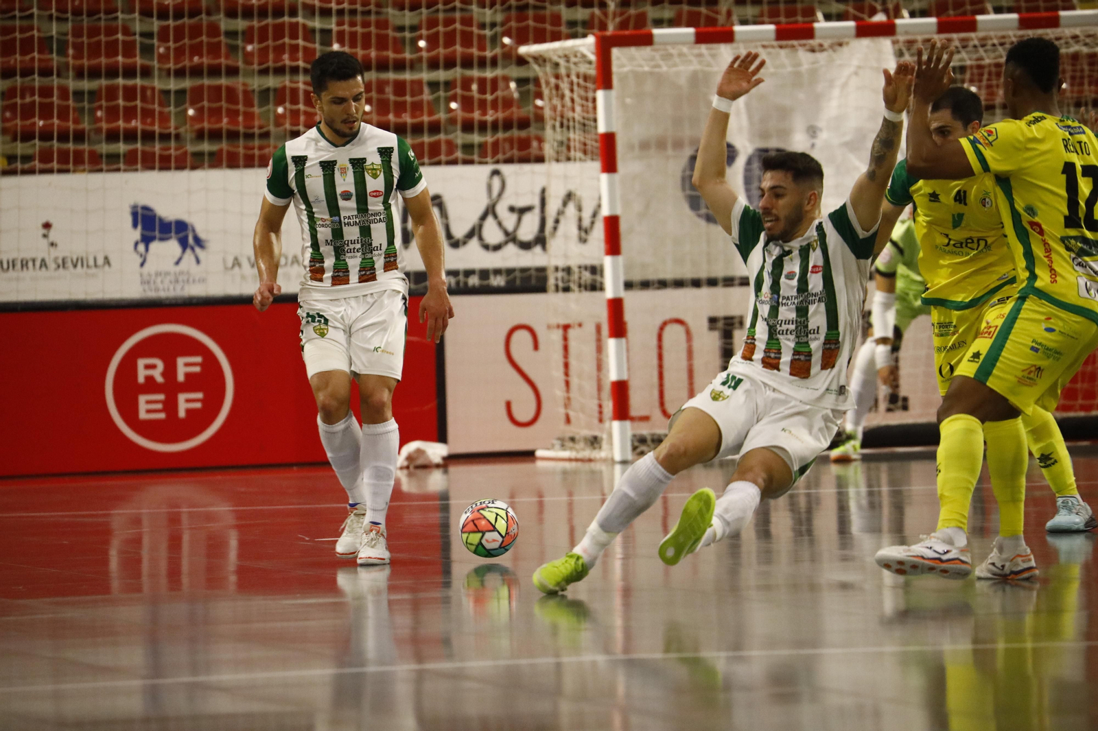 Las mejores fotos de la victoria del Córdoba Futsal ante el Jaén Paraíso Interior
