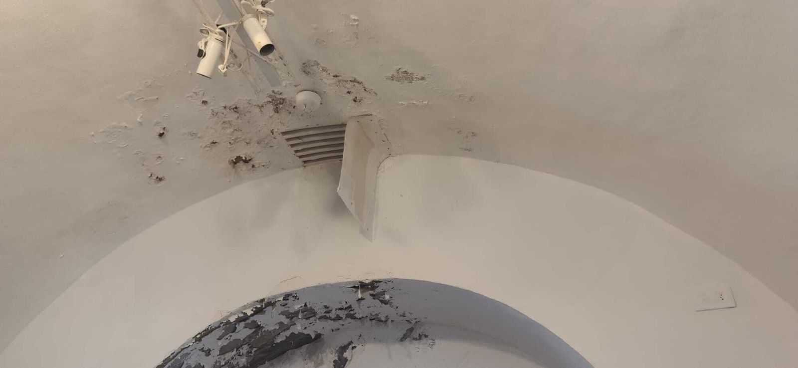 Así se encuentra el interior del Baluarte de la Candelaria de Cádiz