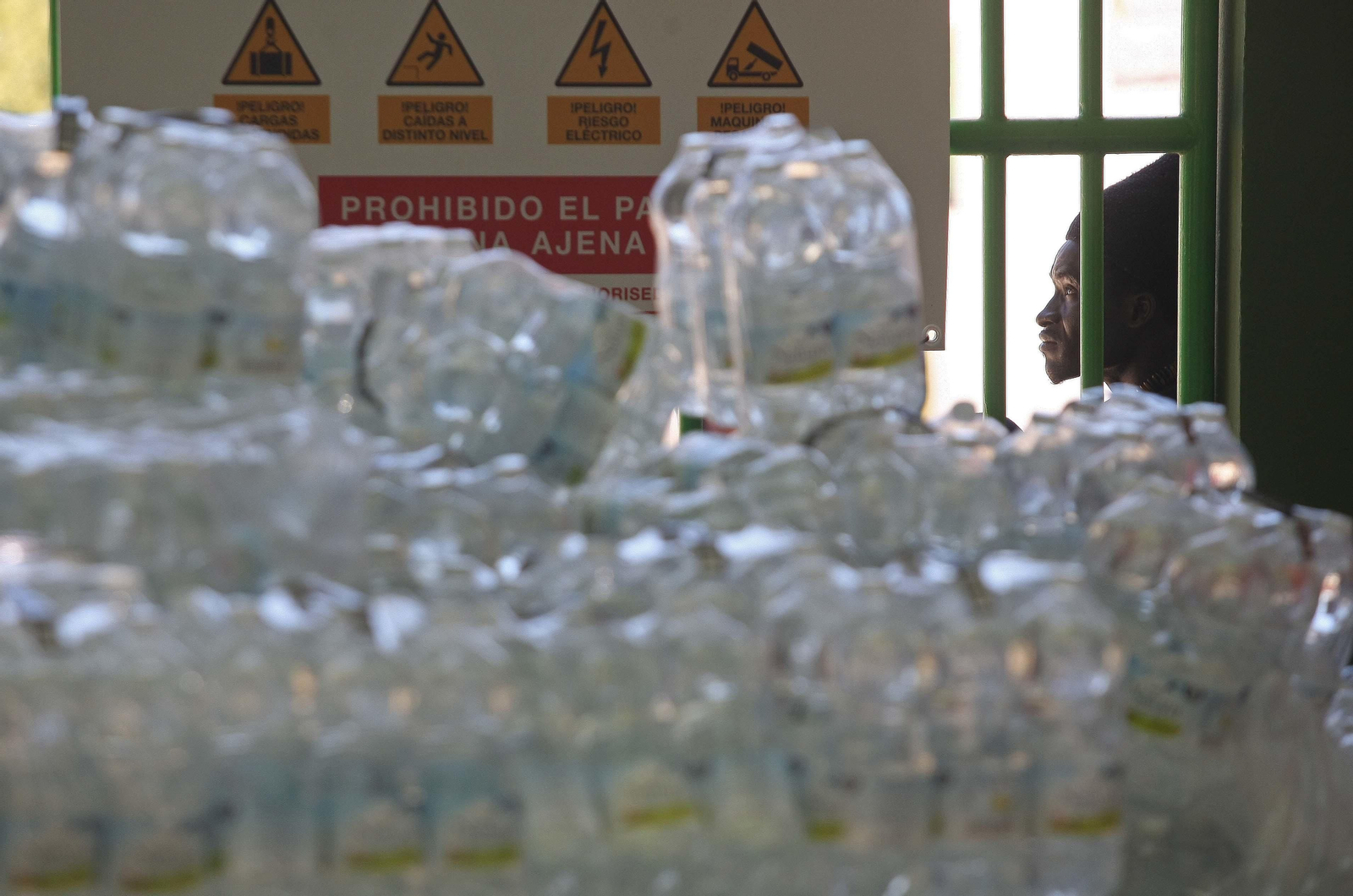 Cientos de migrantes esperan destino acogidos en el Campo de Gibraltar