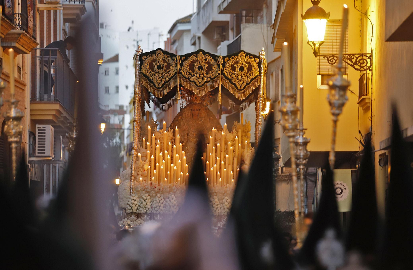 La hermandad de la Esperanza es la más multitudinaria de Huelva.