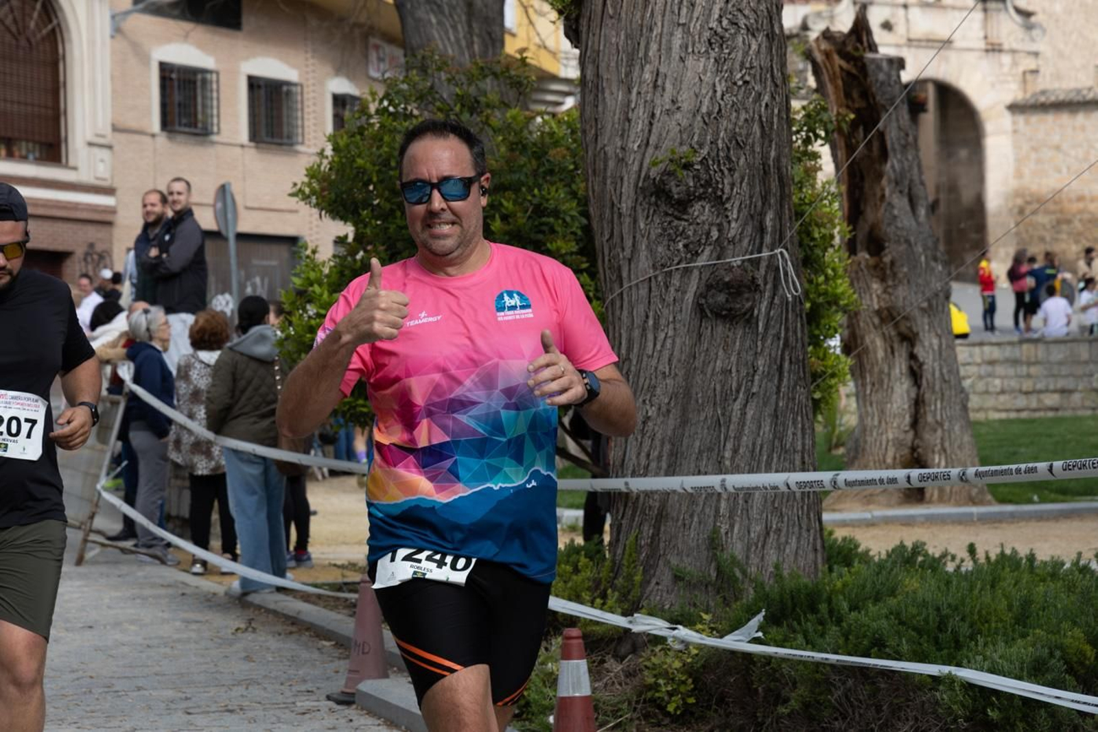 Más de 2.100 participantes corren  para promover la salud en Jaén, en imágenes (2)