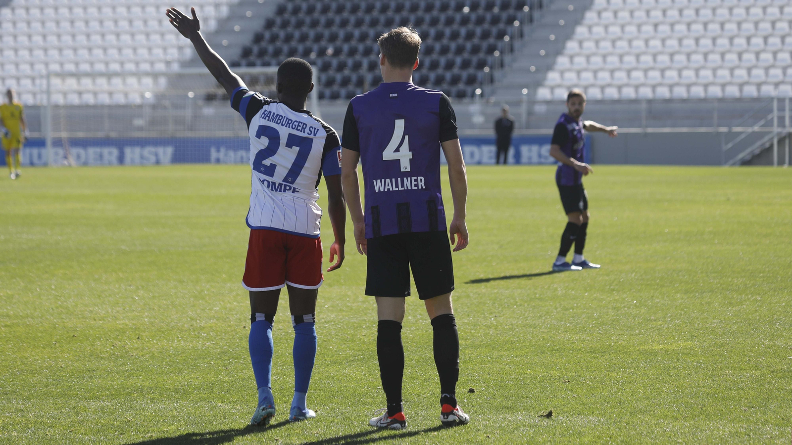 Las fotos  del partido de fútbol entre los equipos  Hamburgo - Zurich