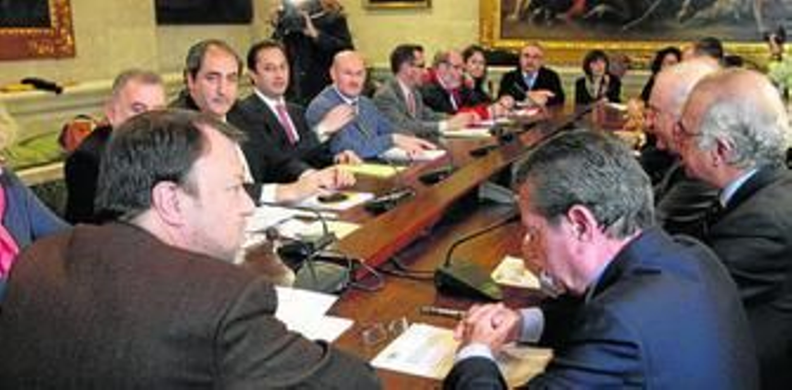 La Confederación de Empresarios de Sevilla en una reunión con el gobierno local el pasado 16 de febrero.