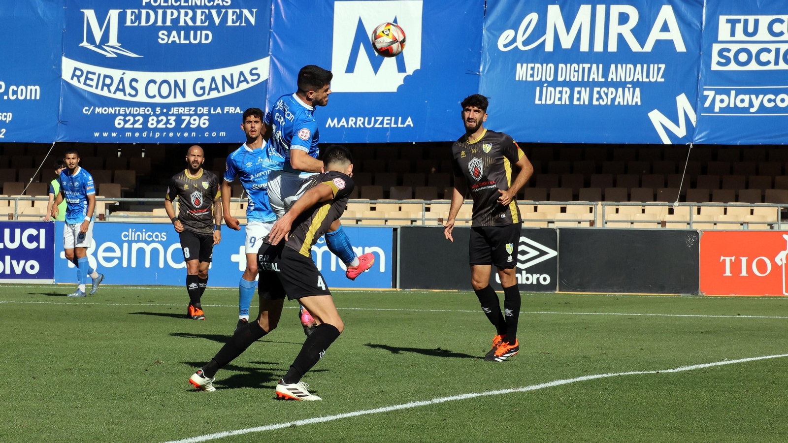 Imágenes del Xerez DFC - Conil CF en Chapín