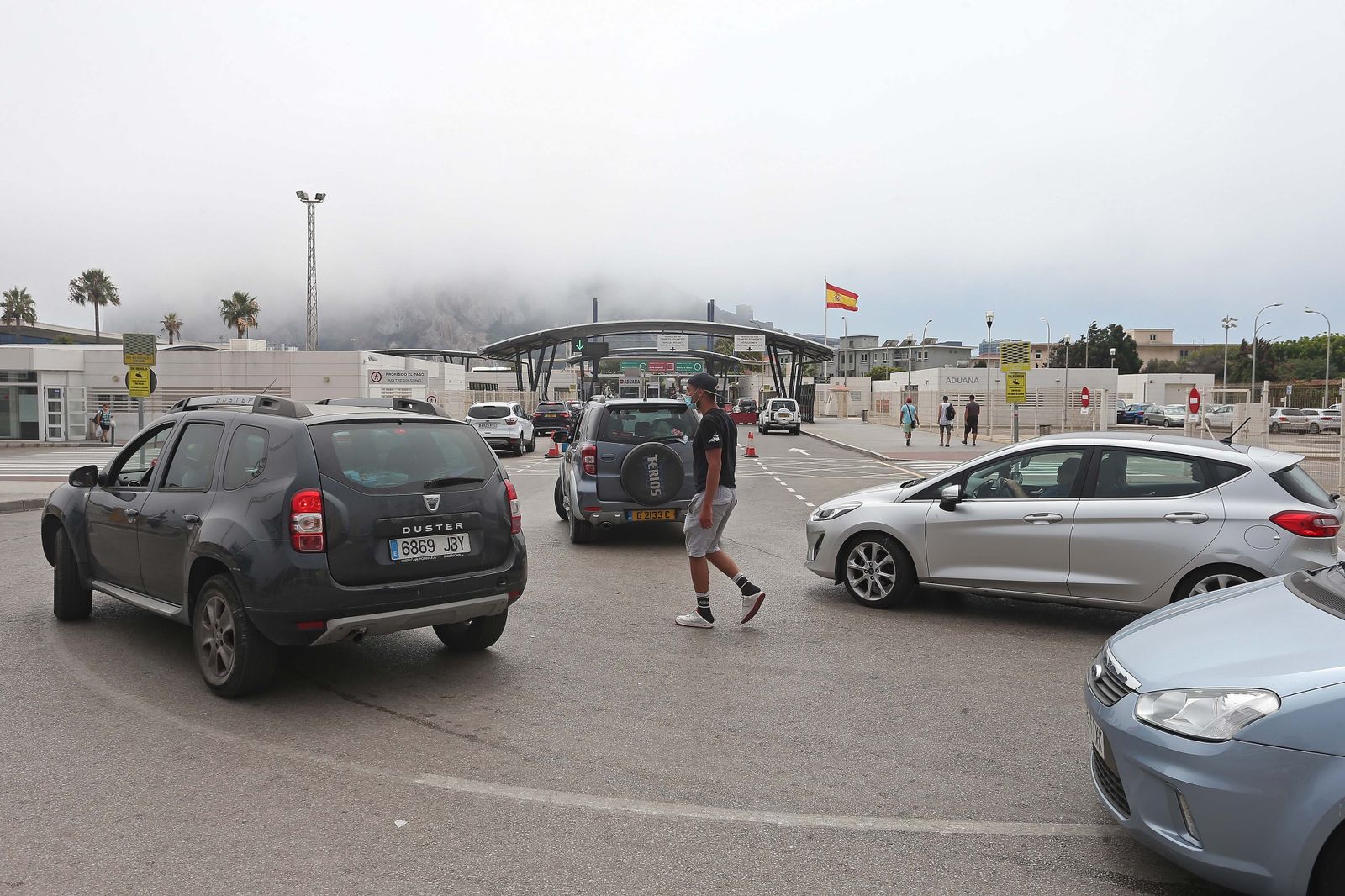 La cola de vehículos para acceder a Gibraltar.