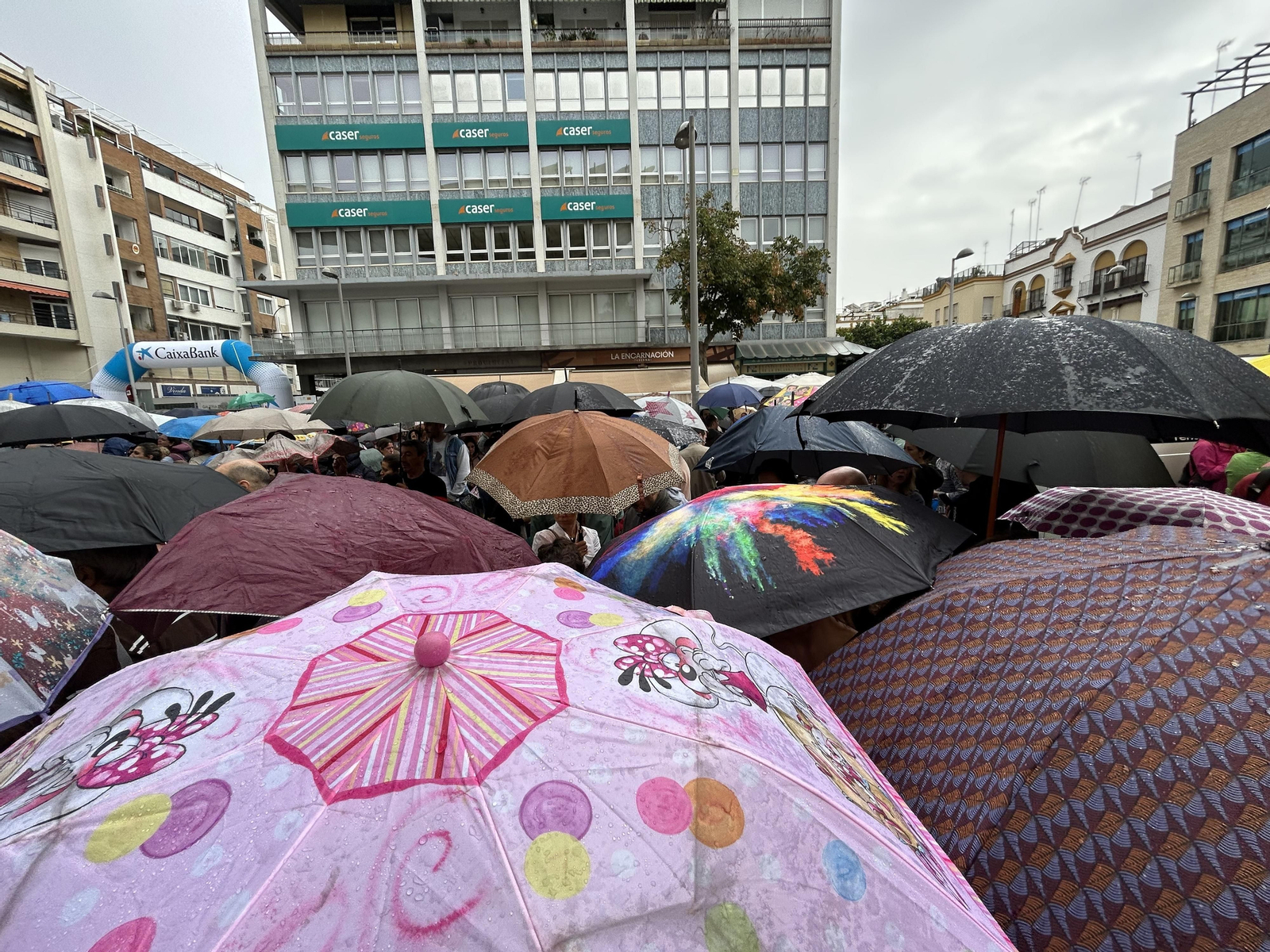 Domingo de turismo bajo la lluvia
