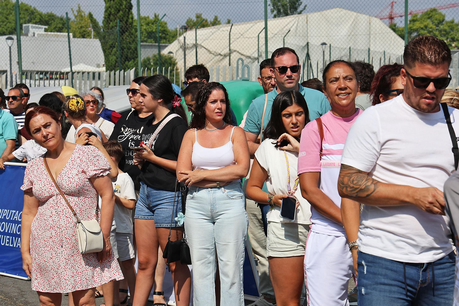 Imágenes del recibimiento a los  niños procedentes de los campamentos saharauis que pasarán sus vacaciones en Huelva