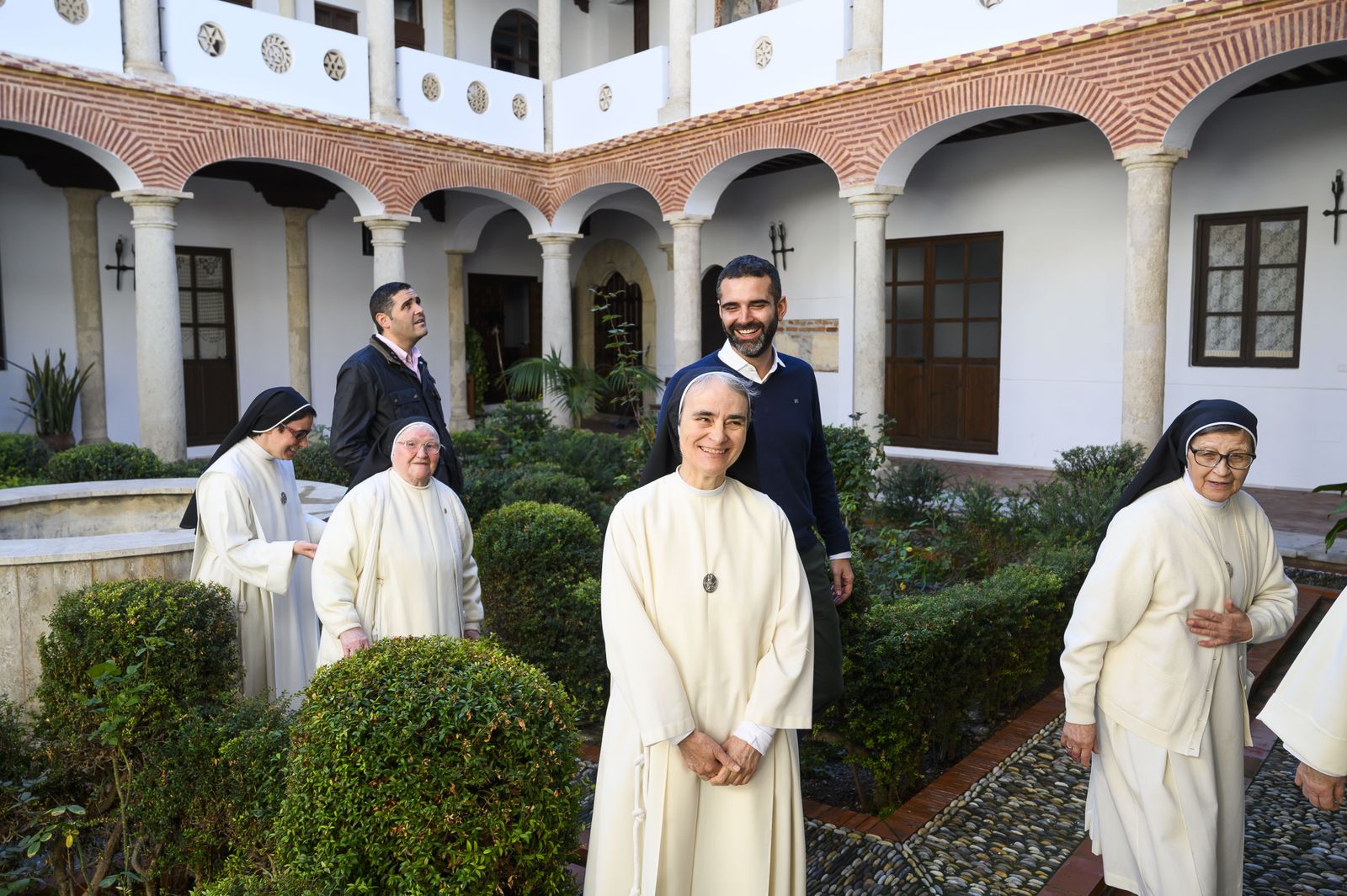 Las congregaciones religiosas, un apoyo a los mayores y personas necesitadas.