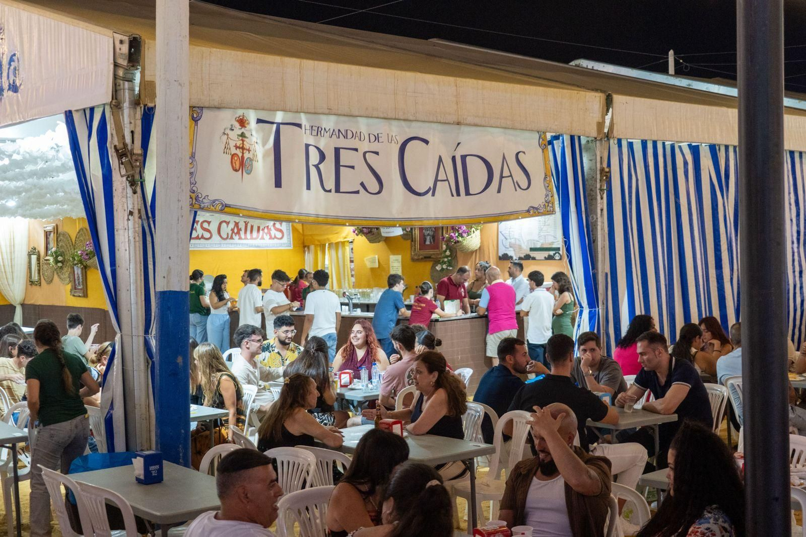 Ambiente del recinto ferial durante la noche de este miércoles.