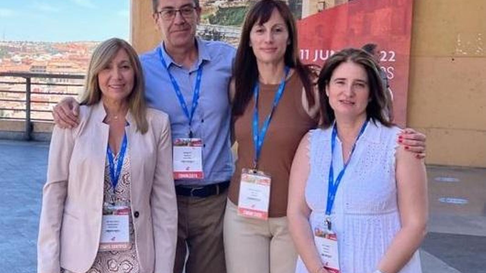 Mª Dolores Fernández, a la izquierda, en el Congreso Nacional de la Sociedad Española de Transfusión Sanguínea.