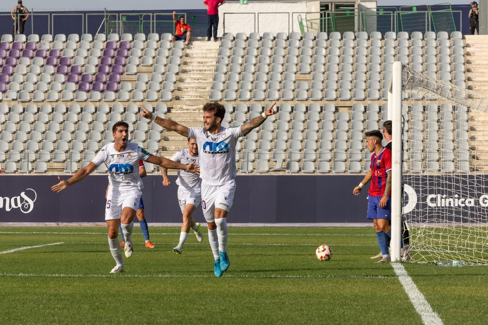 El triunfo del Real Jaén ante la UD Torre del Mar, en imágenes El triunfo del Real Jaén ante la UD Torre del Mar, en imágenes